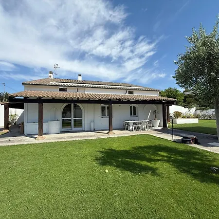 Villa Seafront Foxy 50 Quartu SantʼElena
